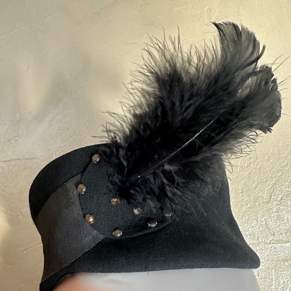 FABULOUS 1930s\' BLACK FELT \